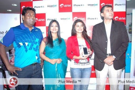 Sneha at Airtel Iphone Launch - Pictures | Picture 130407